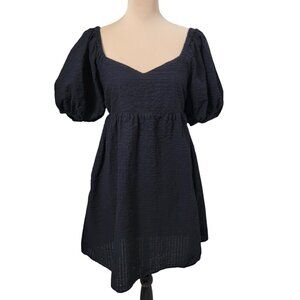 Old Navy Size S Black Fit & Flare Puff-Sleeve Seersucker All-Day Mini Dress